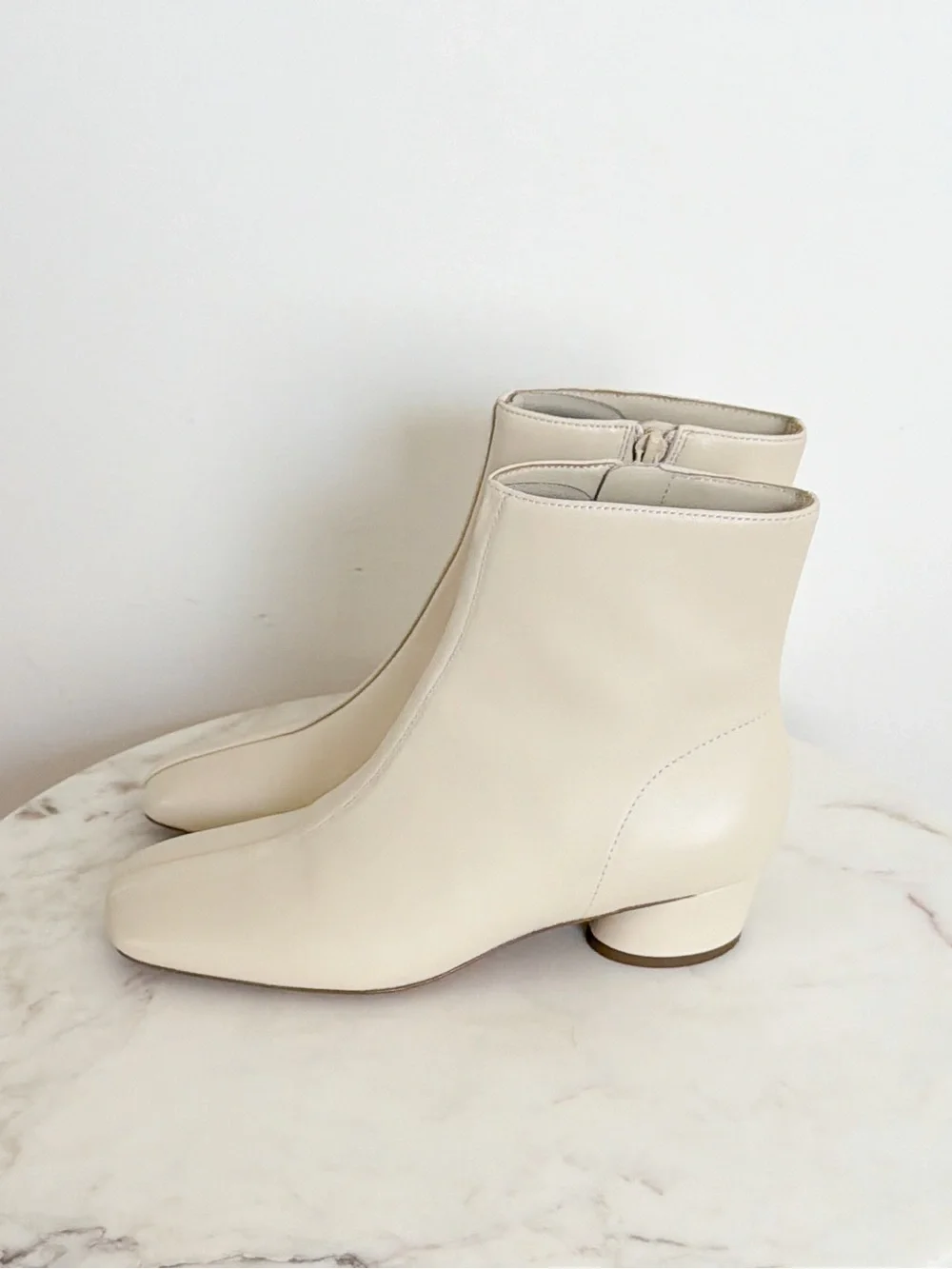 Vince Ravenna Leather Bootie Moonlight Size 6 US/ 36 EU